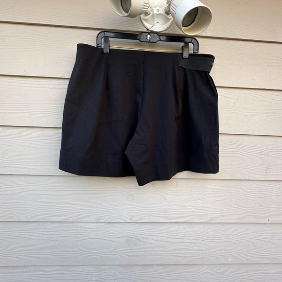 Aday Turn It Up Shorts - Picture 14 of 15